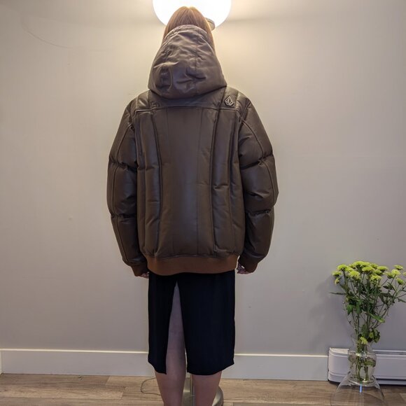 Leather Volcom ski jacket in excellent condition - Picture 4 of 9